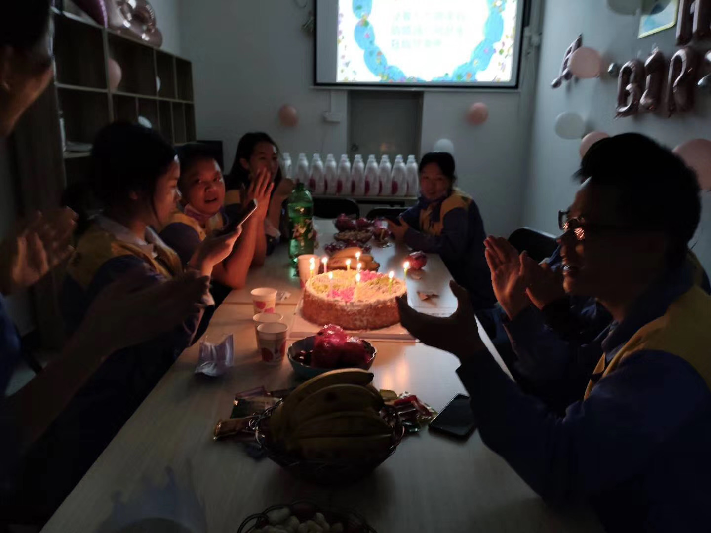 3、4月份員工慶生會(huì)